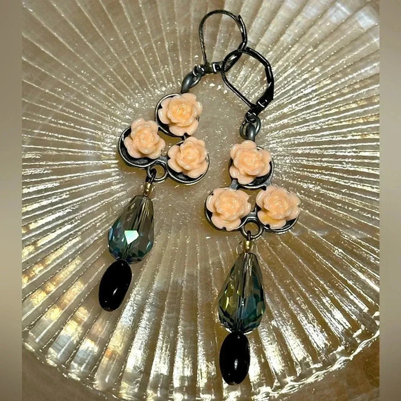 Handmade Peach Roses w/ Blue Green and Black Glass Dangle Lever-back Earrings - Picture 1 of 2